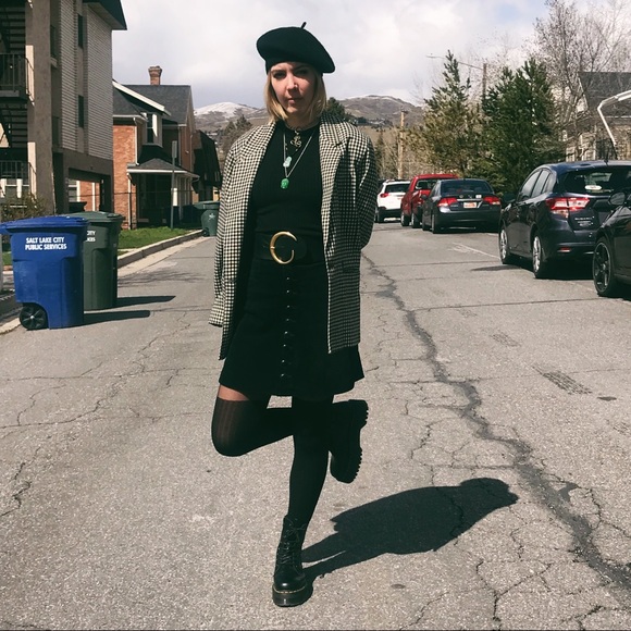 SOLD || VTG Suede Backed Leather Belt - Picture 6 of 6